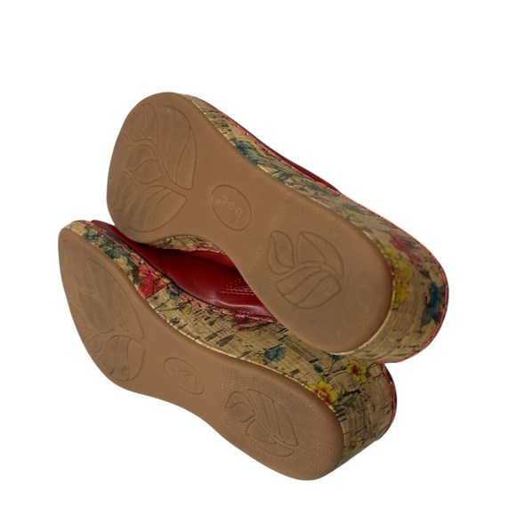 B.O.C.Women’s Red Leather Wedge Sandals/ Floral Design Size 8M - Picture 10 of 10
